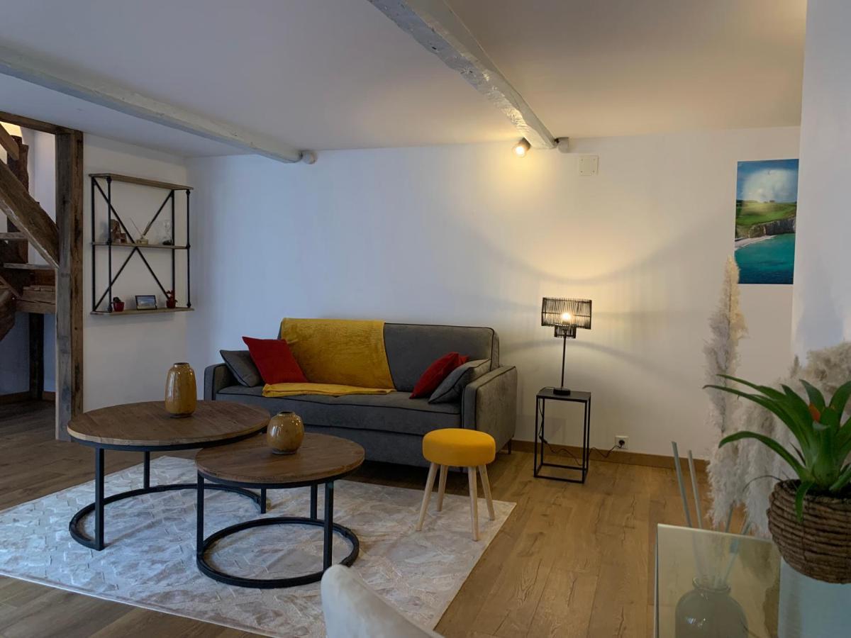 L'ecole Des Demoiselles Bed & Breakfast *